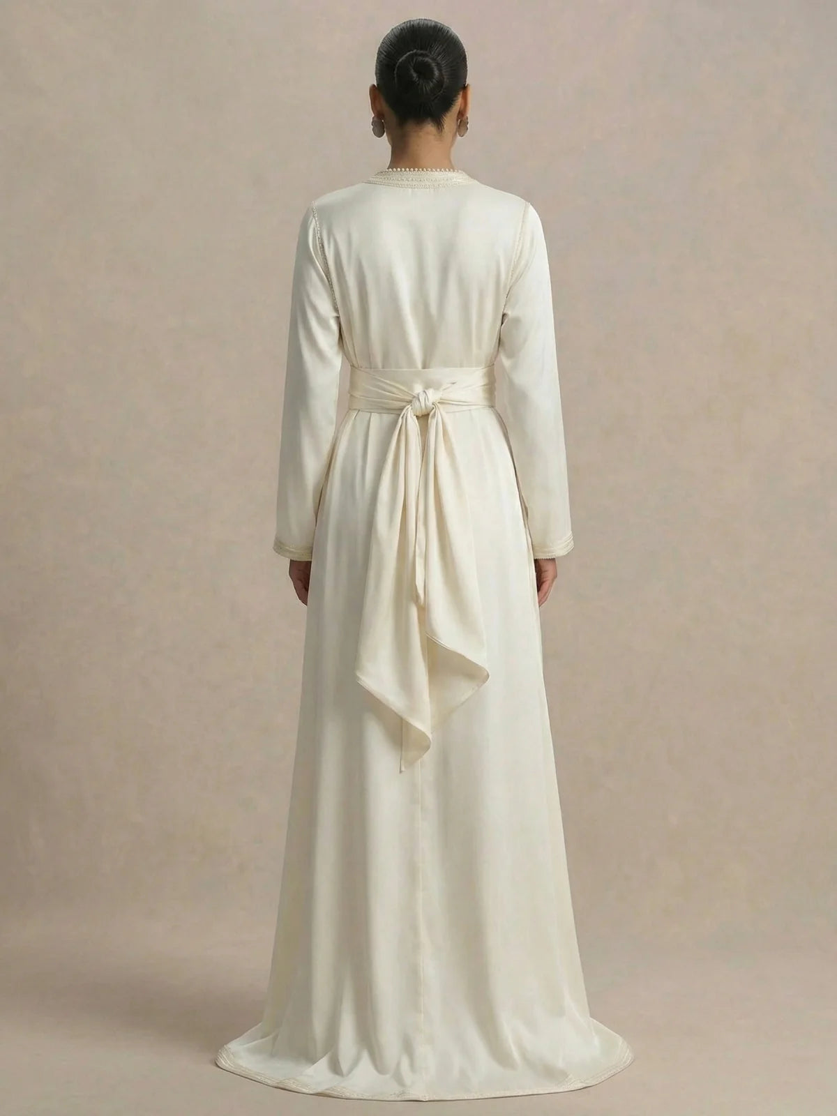 Caftan blanc écru – Élégance intemporelle