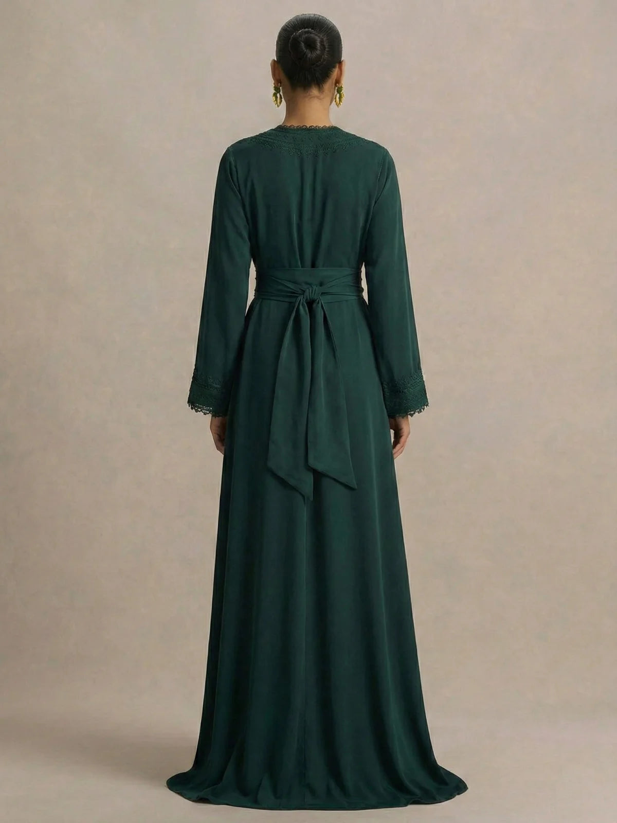 Caftan vert émeraude – Élégance raffinée